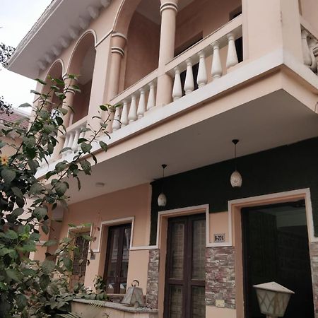 Casa Nirvana Noida Exterior foto